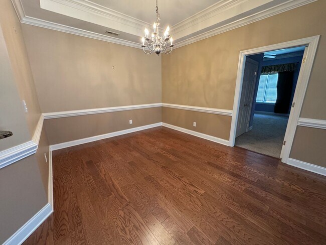 Foto del edificio - Modern 3 bedroom Condo with elevator access for second floor move-in!