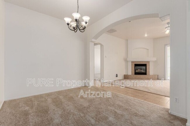 Foto del edificio - 8752 W Frier Dr