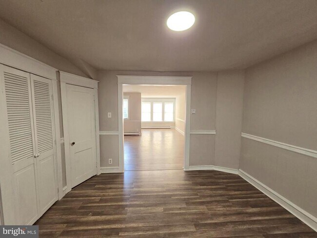 Foto del edificio - 4020 Howland St
