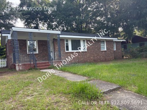 Building Photo - 44 S Parkwood Dr