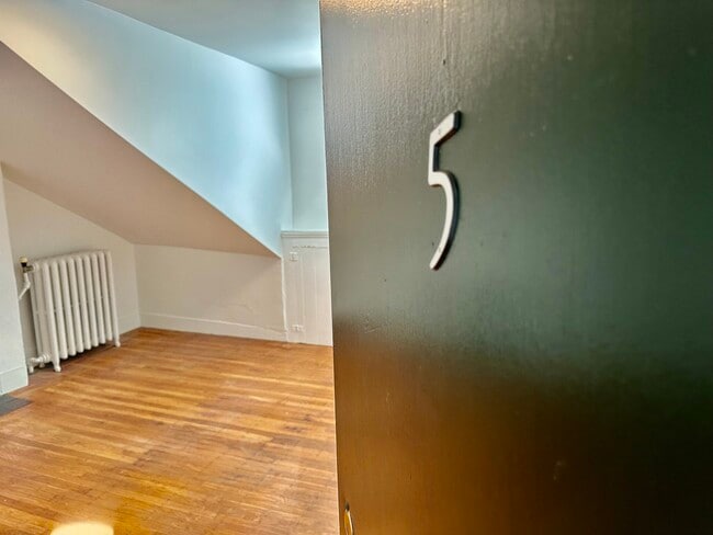 Photo - 107 Charles St Apartment