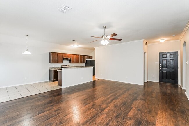 Foto del edificio - Newly Renovated Single Family Home | 4 BR/2BA | Oversized yard