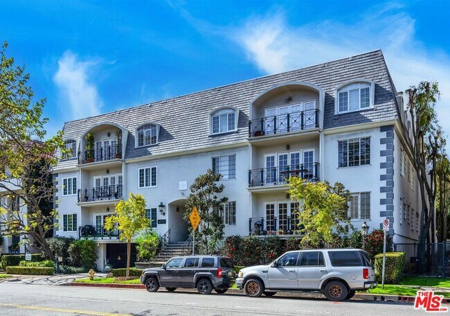 Foto del edificio - 11745 Montana Ave