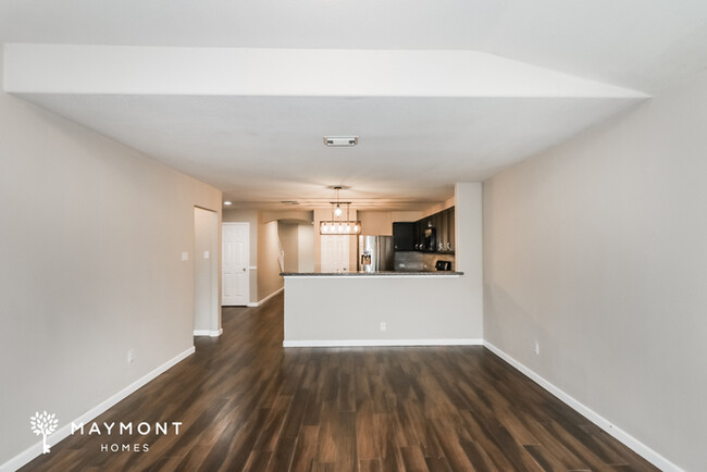 Building Photo - 10802 Creek Mist Dr