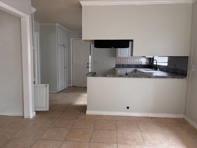 Foto del edificio - 119 S Canton Club Cir