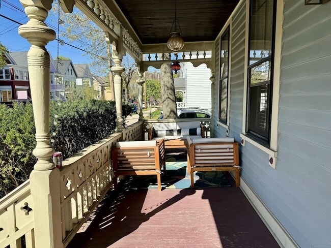 Building Photo - 109 Foster St