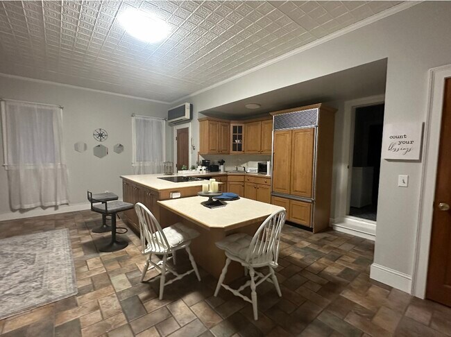 Building Photo - 80 NY-343