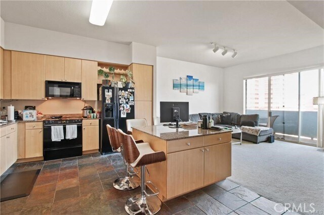 Building Photo - 388 E Ocean Blvd