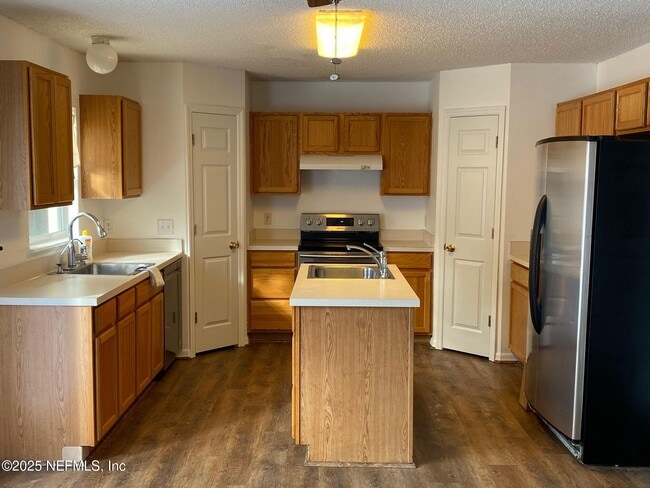 Building Photo - 7086 Shady Pine Ct