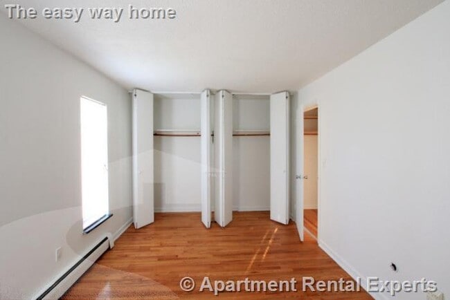 Building Photo - 524 Putnam Ave