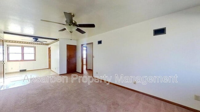 Foto del edificio - 669 24th Ave