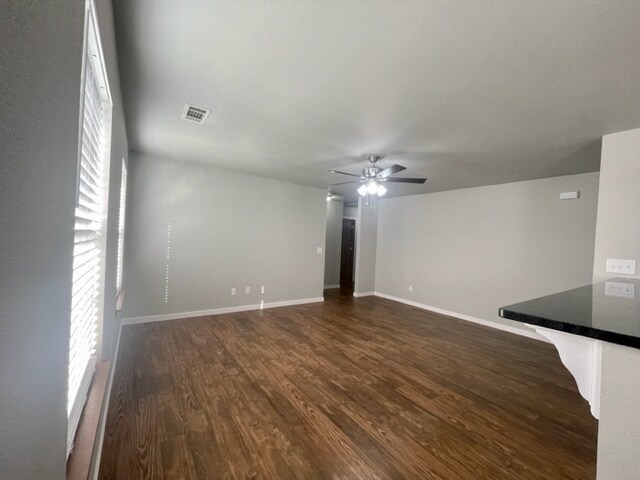 Foto del edificio - 220 Sage St