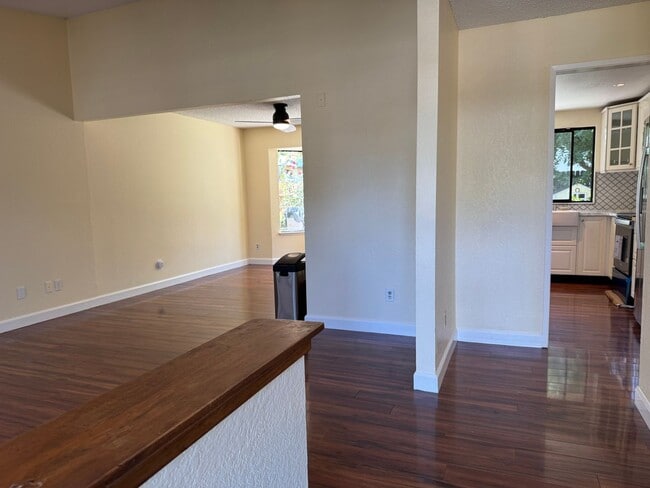 Building Photo - 2940 Candido Dr