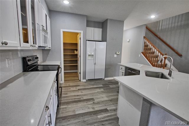 Foto del edificio - 4316 Timber Hollow Loop