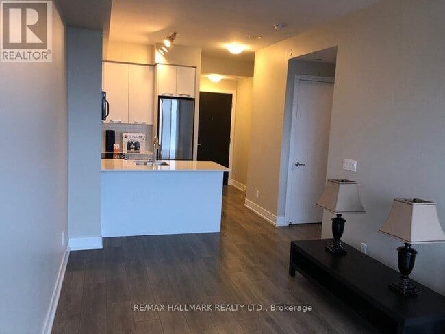 Photo du bâtiment - 9471 Yonge St