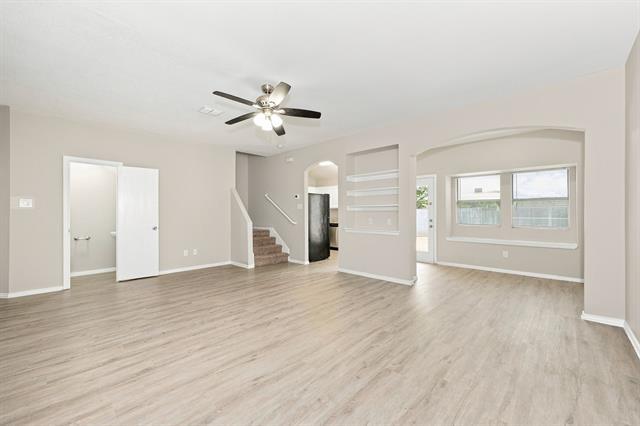Foto del edificio - 130 Creek Cove Dr