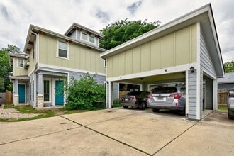 Building Photo - 507 W N Loop Blvd