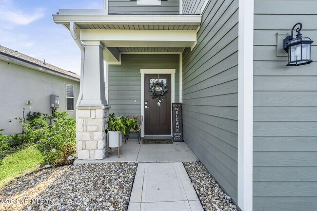 Building Photo - 230 Ruskin Dr