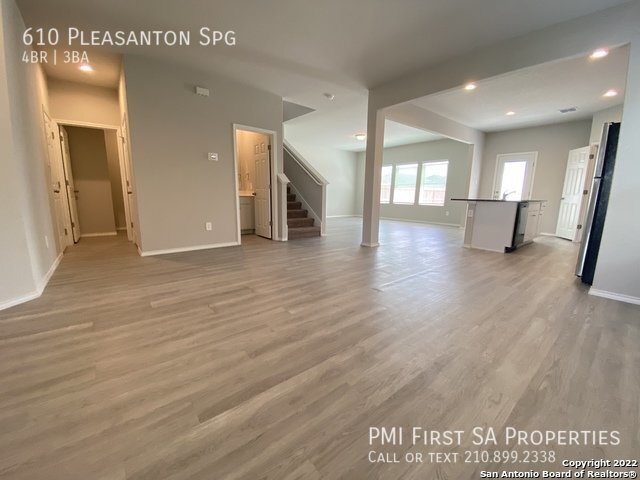 Building Photo - 4 Bedrooms and 2.5 bathrooms in Pleasanton...