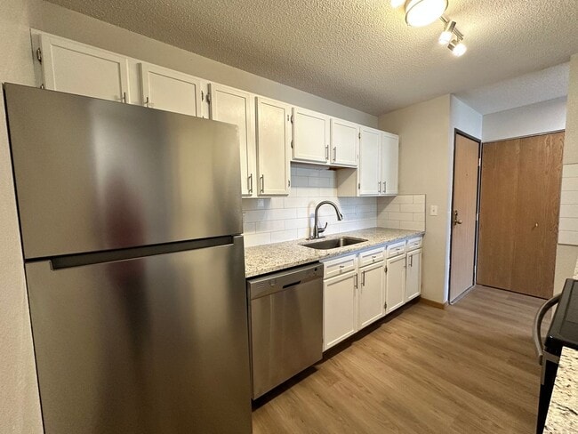 Interior Photo - Ashwood Birchwood Apartments