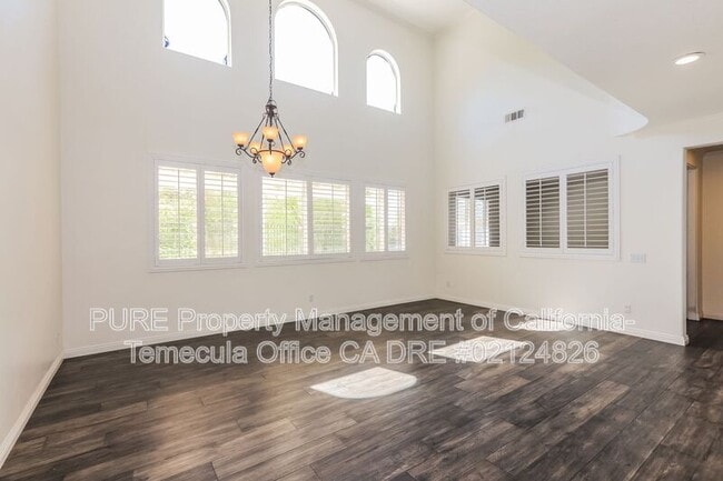 Foto del edificio - 29607 Troon Ct