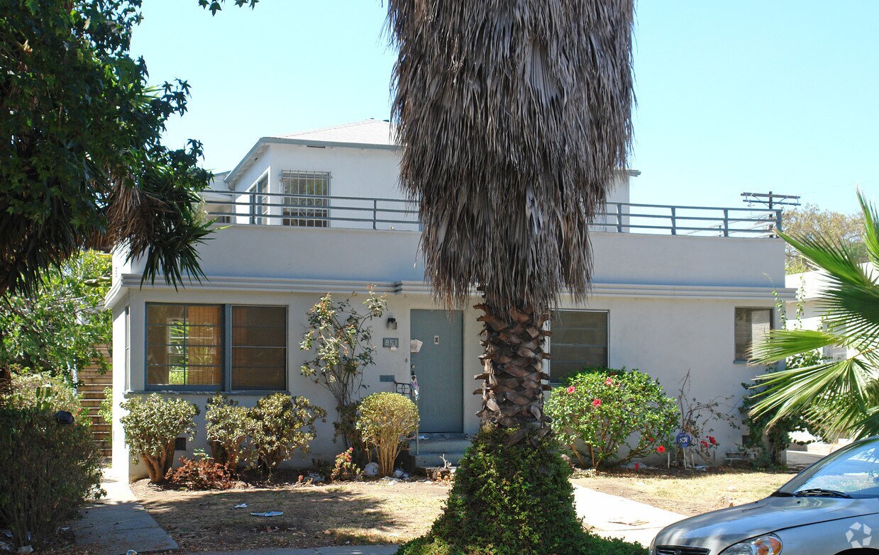 Building Photo - 847-851 Edinburgh Ave
