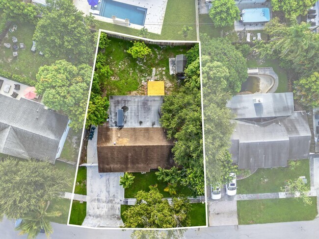 Foto del edificio - 3428 Capri Rd