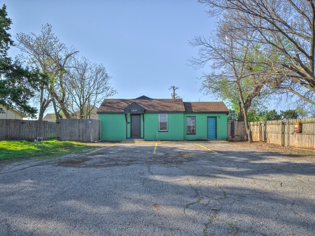 Building Photo - 5810 NW 41st St