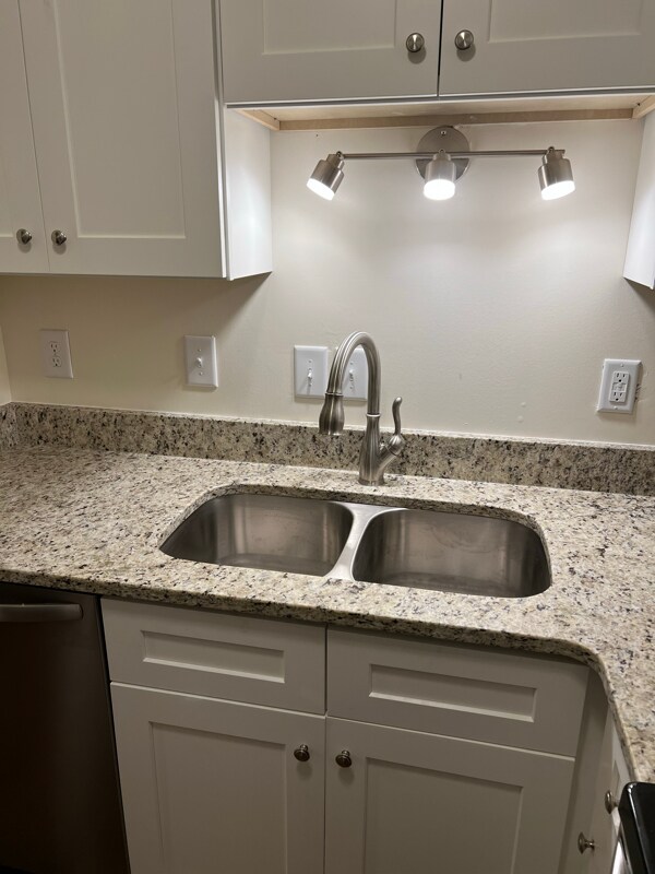 Foto del edificio - 116 Engleman Ave