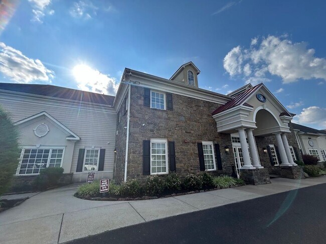 Building Photo - 2623 Virginia Ln