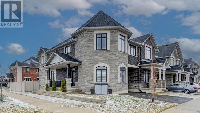 Building Photo - 50 Kenesky Dr