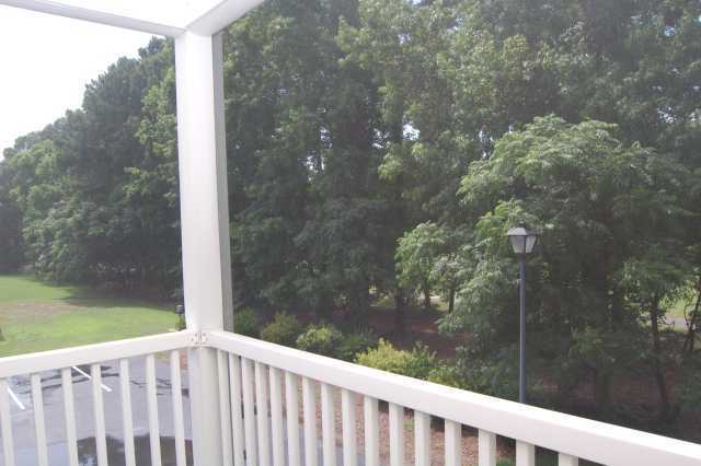 Building Photo - Unfurnished 2 Bedroom Condo in Fairways