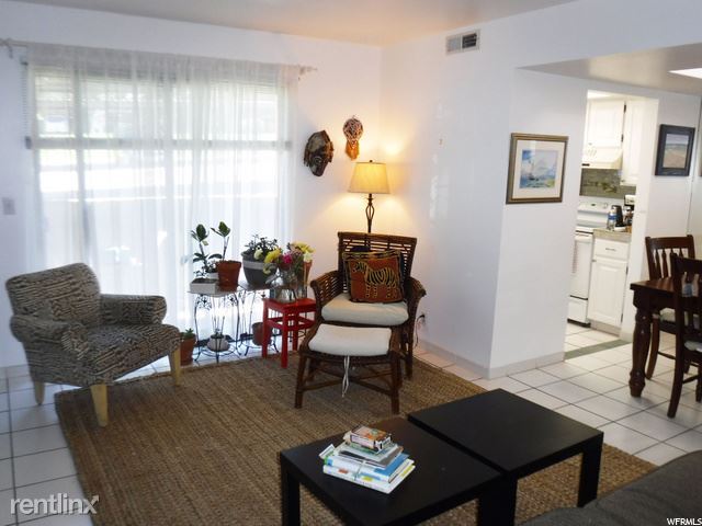 Building Photo - 2 br, 2 bath Condo - 6905 N 2200 W
