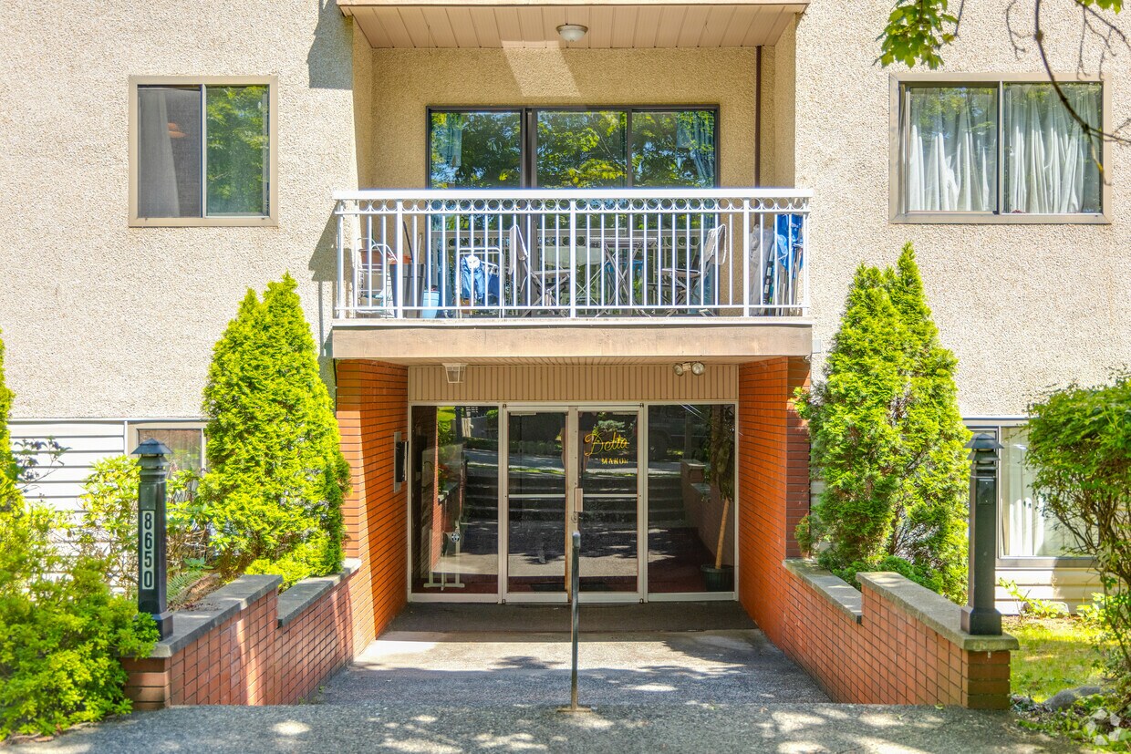 Photo du bâtiment - 8650 Osler St