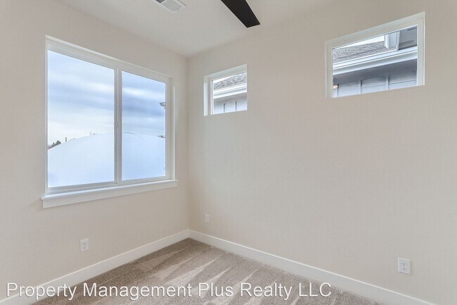Building Photo - 3 br, 4 bath House - 1355 Baker Street