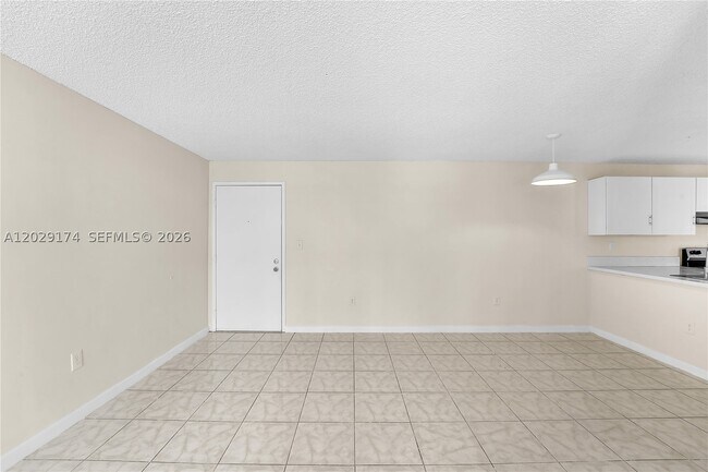Building Photo - 210 SW 11th St