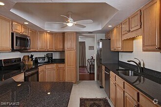 Building Photo - 26930 Wedgewood Dr