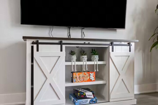 Foto del edificio - 28294 Ferry Rd