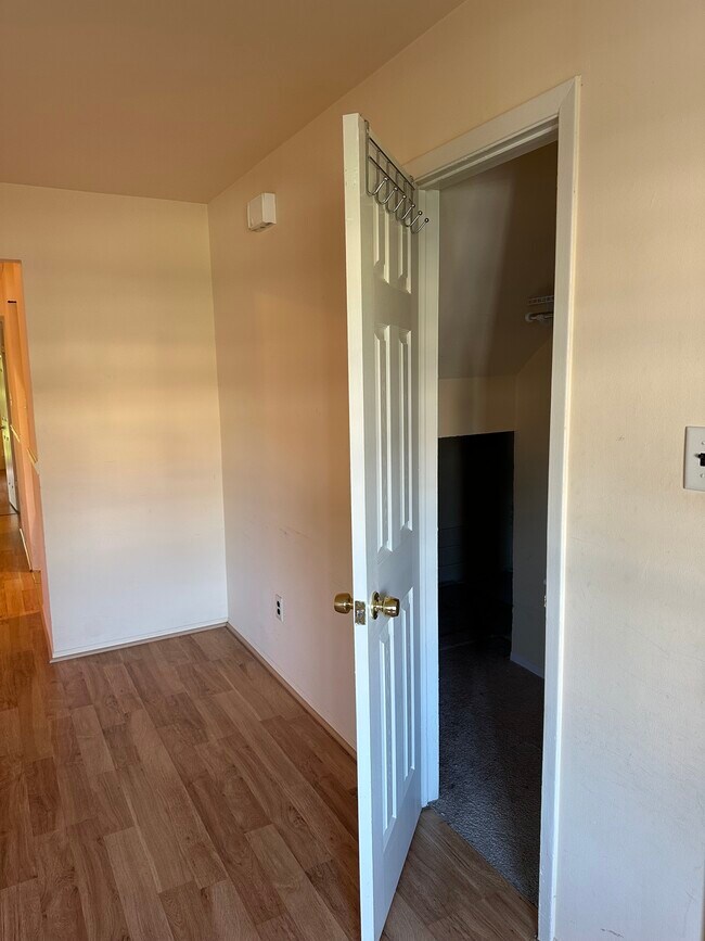 Building Photo - 2020 Jason Dr