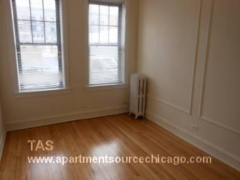 Building Photo - 1623 W Belmont Ave