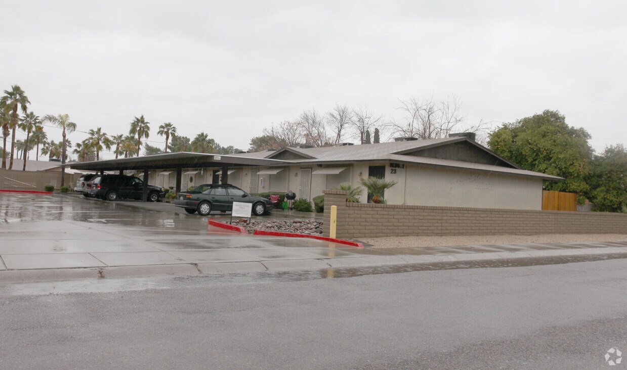 Foto principal - *1/2 OFF OF YOUR 1ST FULL MONTHS RENT* Dis...