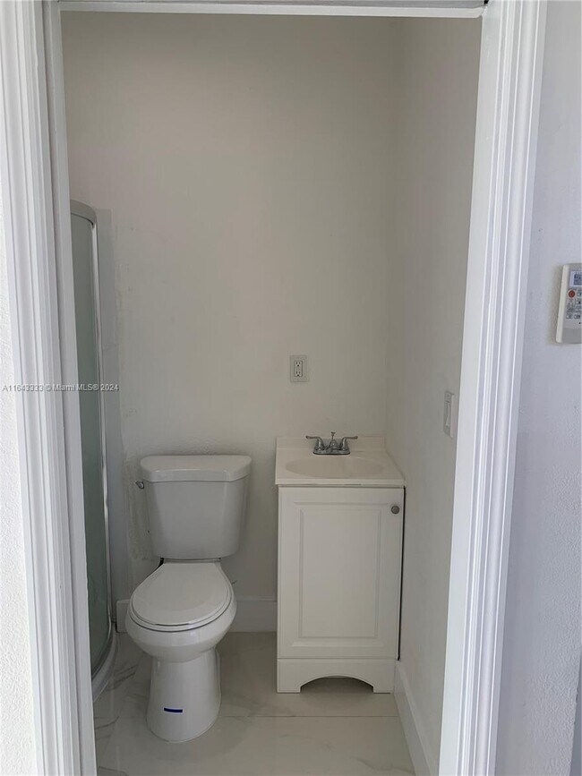 Foto del edificio - 9798 SW 158th St