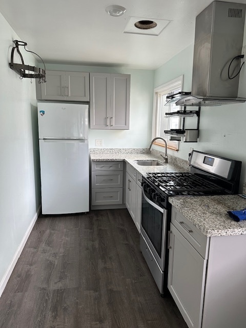 Kitchen - 1606 Elm St