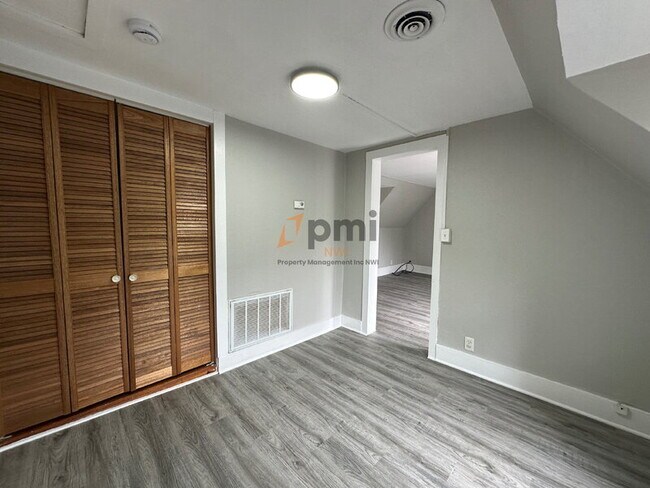 Foto del edificio - 302 Lafayette St