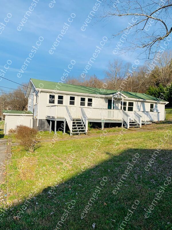 Primary Photo - 200 Liner St