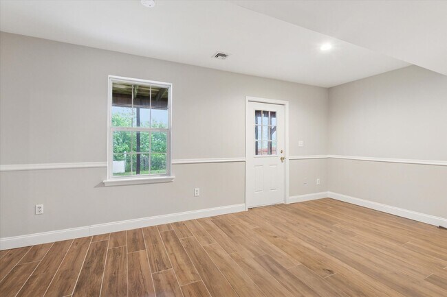 Foto del edificio - 3B/4B Townhome in Phoenixville!