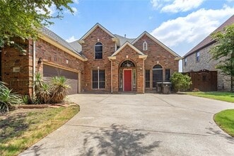 Building Photo - 5310 Lafayette Dr
