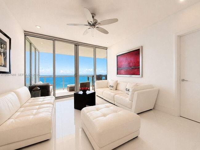 Foto del edificio - 17121 Collins Ave
