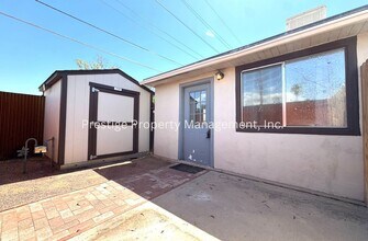 Building Photo - 3301 E Flower St