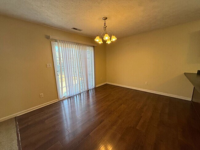 Foto del edificio - Charming 3 Bedroom 2 Bath home located in Carolina Plantation